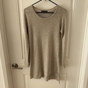 Harlowe &Graham long sleeve sweater